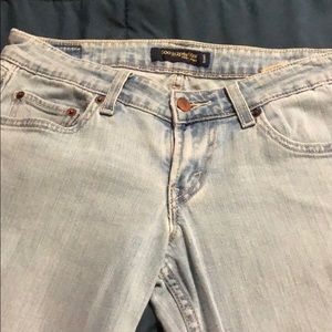 524 Levi’s jeans